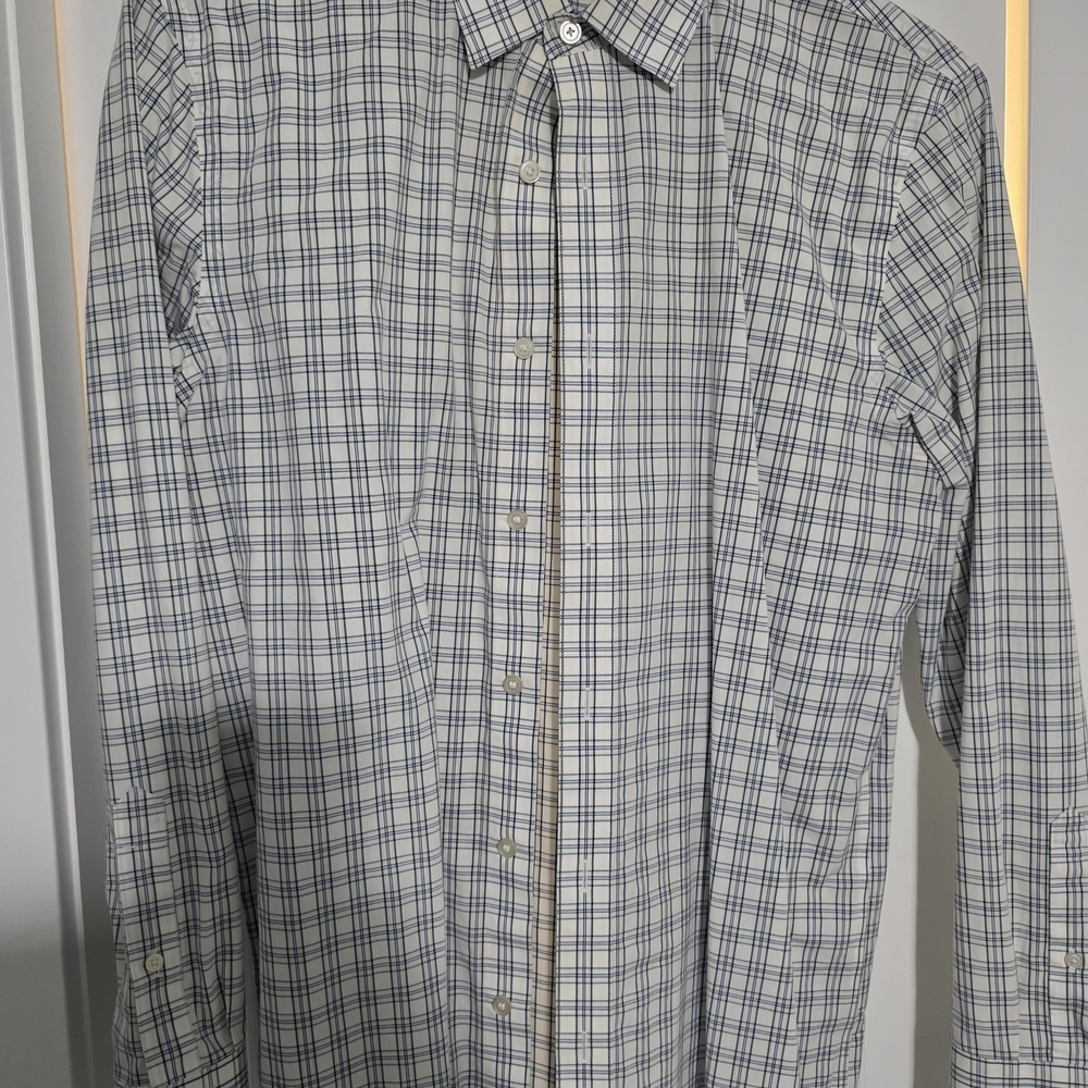 Lot of Express & Banana Republic Button downs - Picture 13 of 16